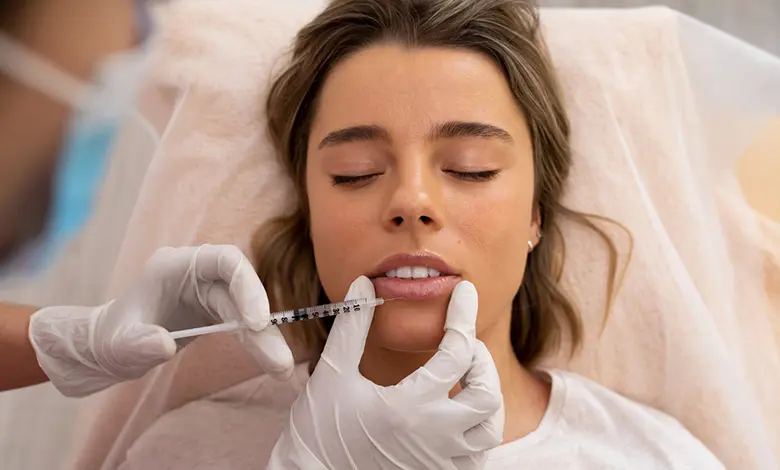 بهترین دکتر و کلینیک تزریق ژل لب در اصفهان